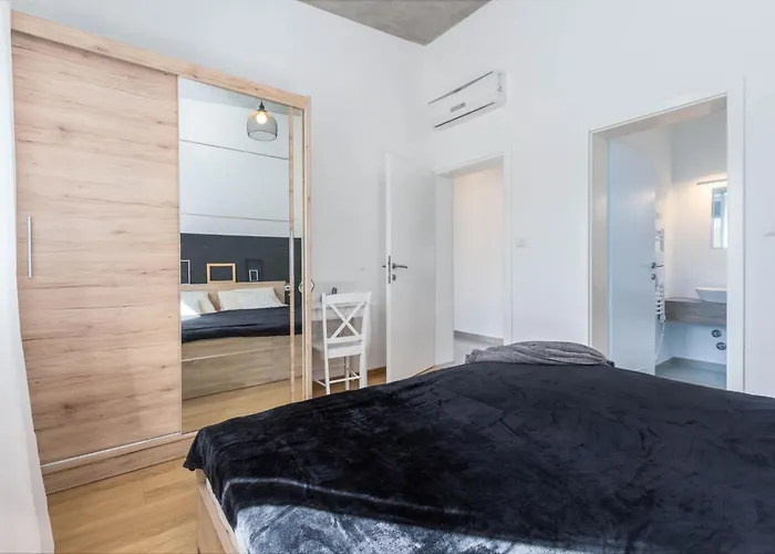 Sama Istria * Prkacini